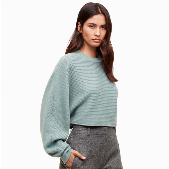 Cropped merino wool sweater - Picture 2 of 3